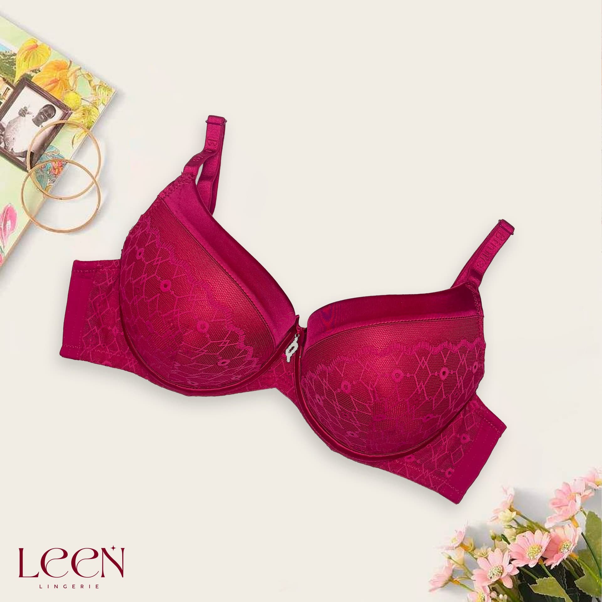 Bow Style Thin Pad Bra Set, product photograph.